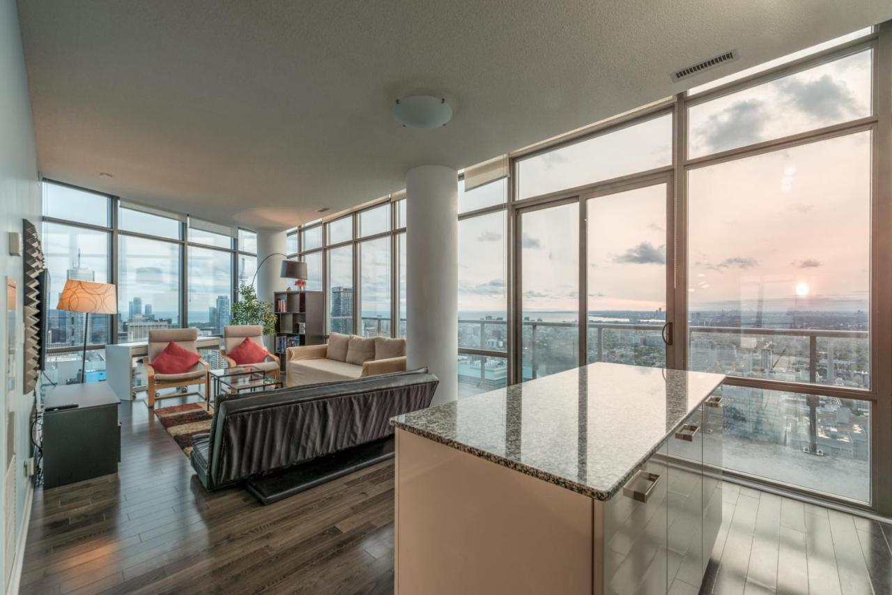Unbelievable Penthouse View With 3 Bedrooms Toronto Exterior photo